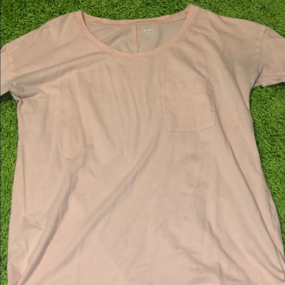 Light Pink Tee, super cute! Size XS, fits big